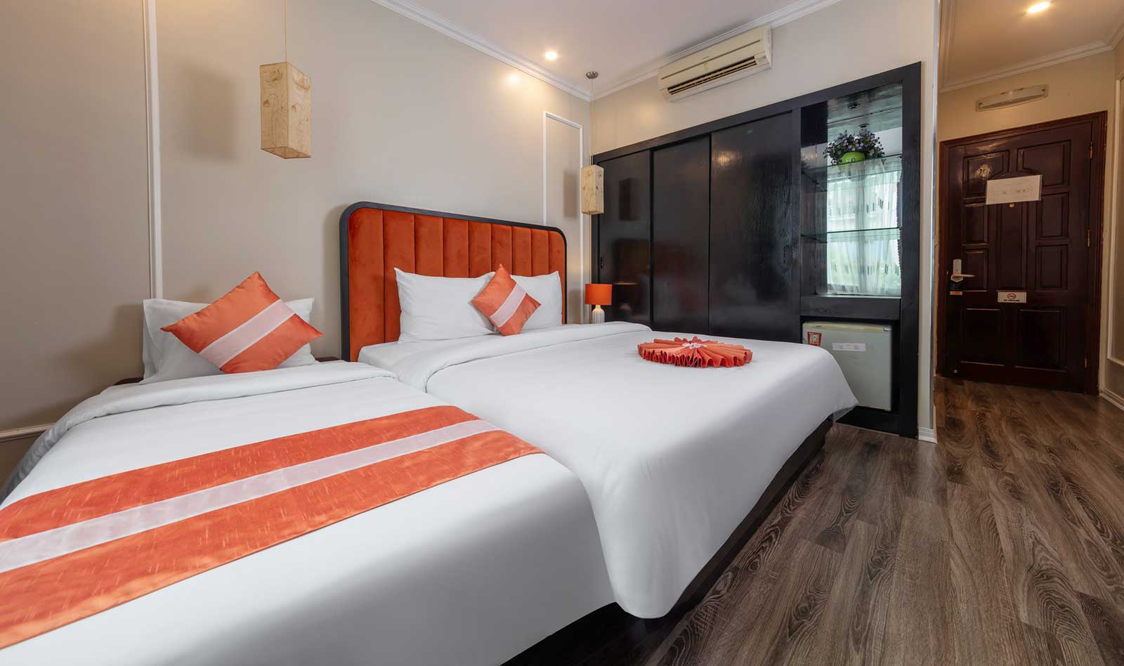 Deluxe Double Room with Extra Bed